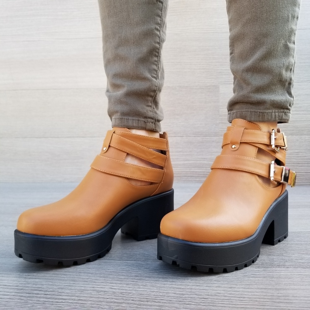 90's grunge chunky heel buckle ankle boots - Picture 3 of 7